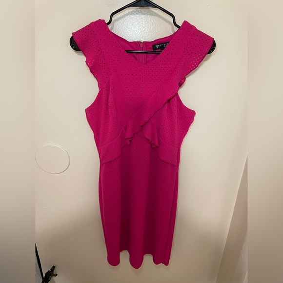 ✨Guess Ruffle Sheath Dress Size 12 - Picture 2 of 12